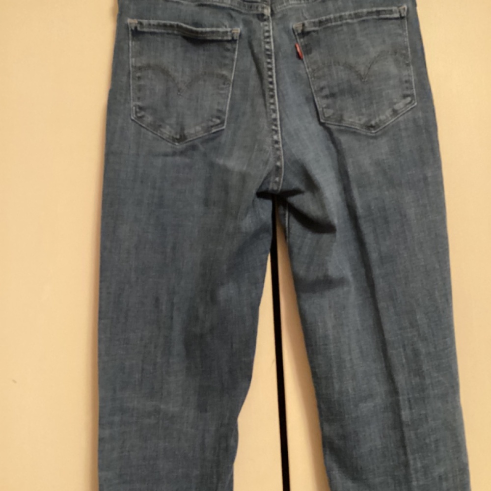 Levi 724 High Rise Straight - Picture 2 of 2